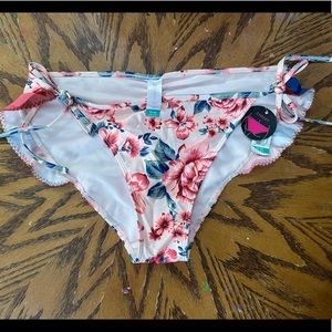 Floral bikini bottoms